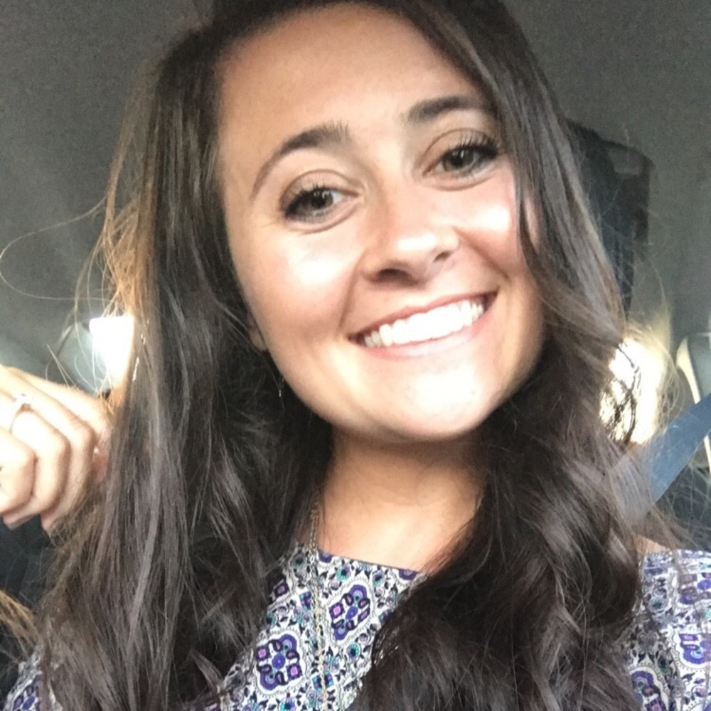 Meet your Posher, Courtney